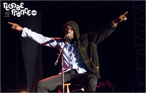 Photo : Busy Signal